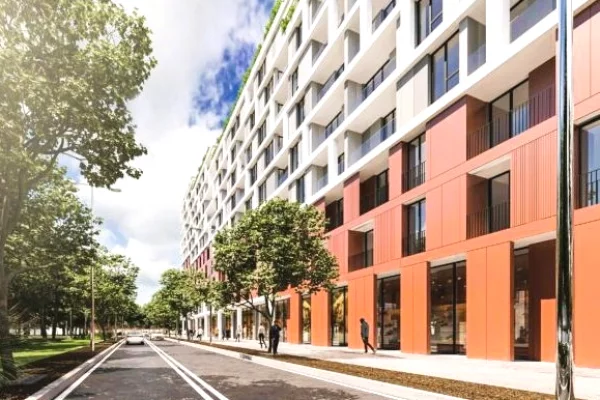 Shtepi ne shitje Apartament ne Tirane, 2+1, Mobilimi Bosh, pa mobiluar, Pagesa 166,000  Euro.