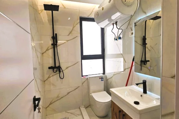 Shtepi ne shitje Apartament ne Tirane, 2+1, Mobilimi E mobiluar, Pagesa 23,500,000  Leke.