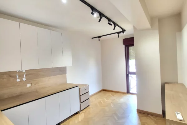 🏢 JEPET ZYRE ME QIRA – QENDER, TIRANE✨98 m2