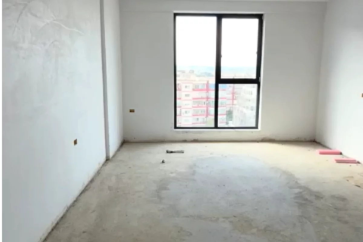 Shtepi ne shitje Apartament ne Tirane, 3+1, Mobilimi Bosh, pa mobiluar, Pagesa 204,500  Euro.