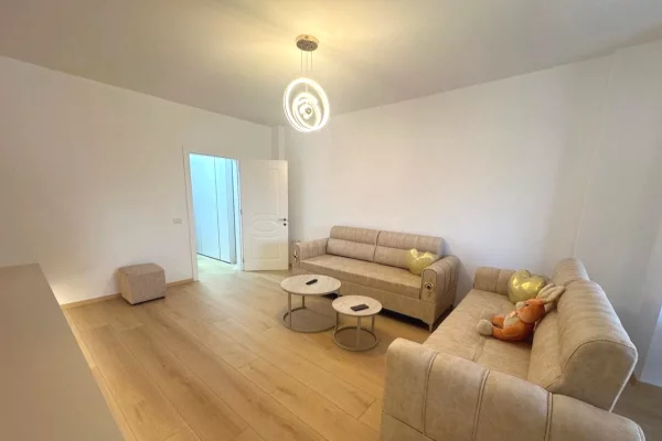 Shtepi me qera Apartament ne Tirane, 2+1, Mobilimi E mobiluar, Pagesa 1,000  Euro.