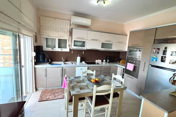 Shtepi ne shitje Apartament ne Sarande, 2+1, Mobilimi E mobiluar, Pagesa 17,500,000  Leke.