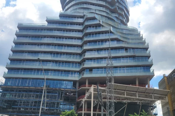 Apartment for sale in Tirana 3+1, Emty