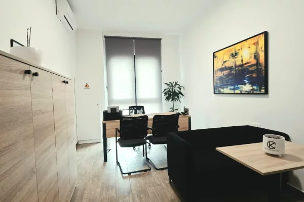 🏢Jepet me qira apartament 2+1 per ZYRE te Kompleksi Square 21🗝️