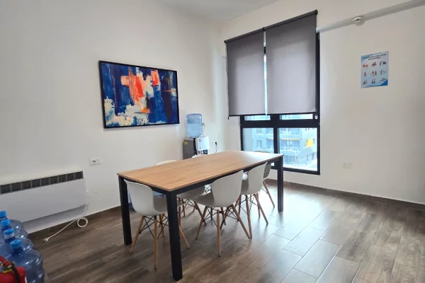 🏢Jepet me qira apartament 2+1 per ZYRE te Kompleksi Square 21🗝️