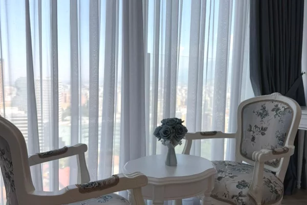 Shtepi me qera Apartament ne Tirane, 2+1, Mobilimi E mobiluar, Pagesa 3,500  Euro.