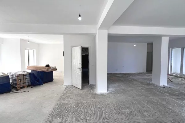 Ambient biznesi me qera 1+1 ne Tirane - 2,800 Euro