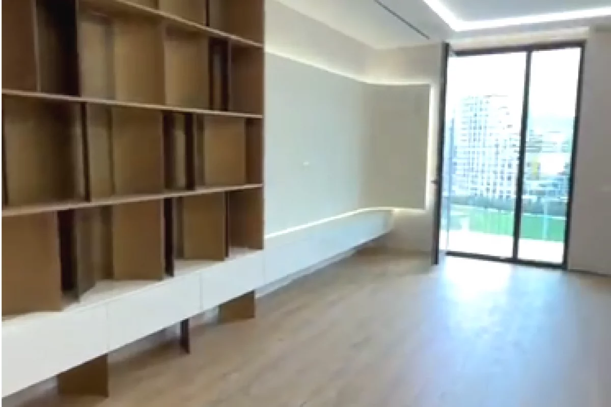 Shtepi ne shitje Apartament ne Tirane, 2+1, Mobilimi Bosh, pa mobiluar, Pagesa 670,000  Euro.
