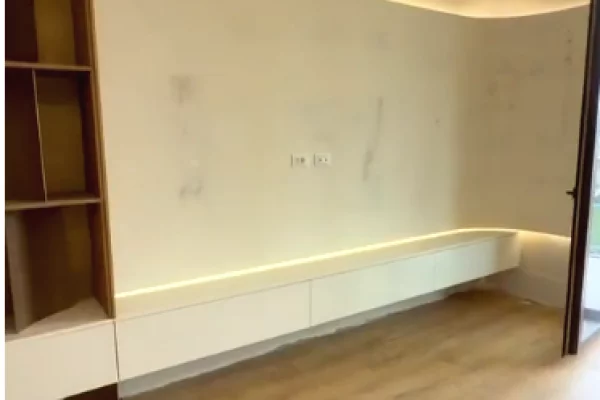 Shtepi ne shitje Apartament ne Tirane, 2+1, Mobilimi Bosh, pa mobiluar, Pagesa 670,000  Euro.