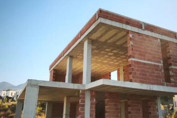 Shtepi ne shitje Vila Luksoze ne Tirane, 4+1, Mobilimi Bosh, pa mobiluar, Pagesa 530,000  Euro.