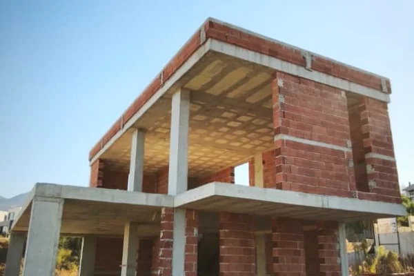 Shtepi ne shitje Vila Luksoze ne Tirane, 4+1, Mobilimi Bosh, pa mobiluar, Pagesa 530,000  Euro.