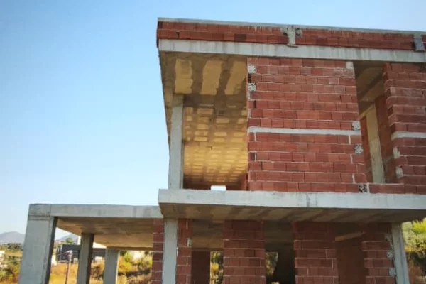 Shtepi ne shitje Vila Luksoze ne Tirane, 4+1, Mobilimi Bosh, pa mobiluar, Pagesa 530,000  Euro.