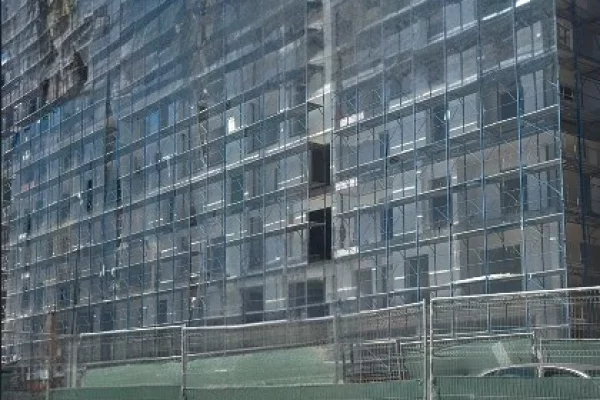 Shtepi ne shitje Apartament ne Tirane, 2+1, Mobilimi Bosh, pa mobiluar, Pagesa 181,950  Euro.