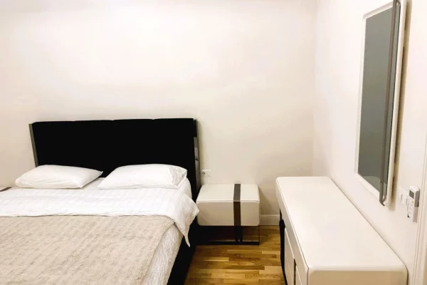 Shtepi ne shitje Apartament ne Tirane, 2+1, Mobilimi E mobiluar, Pagesa 370,000  Euro.