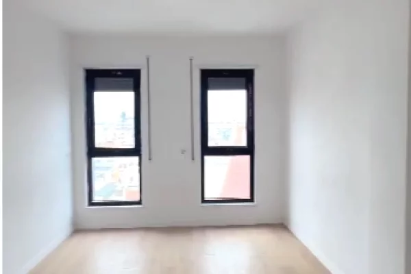 🌇Shitet apartament 3+1 te Komuna e Parisit🗝️