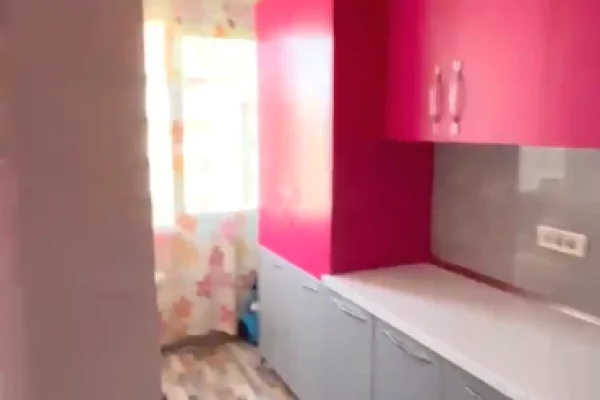 Shtepi ne shitje Apartament ne Tirane, 2+1, Mobilimi E mobiluar, Pagesa 155,000  Euro.