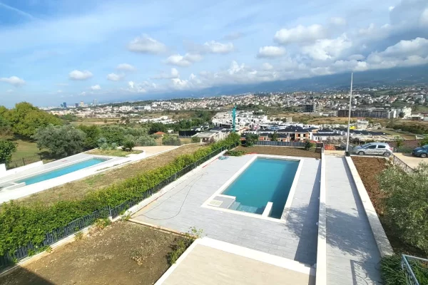 Shtepi ne shitje 5+1 ne Tirane - 150,000,000 Leke