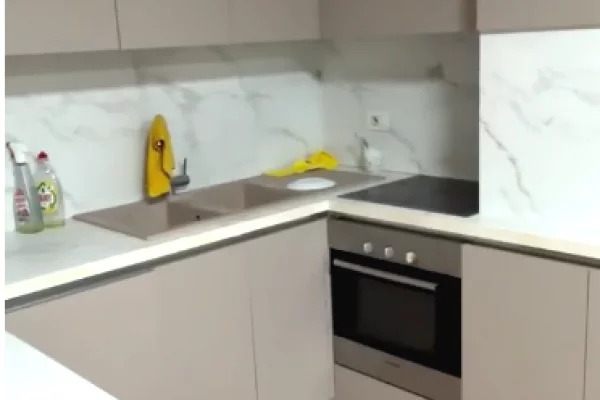 Shtepi ne shitje Apartament ne Tirane, 2+1, Mobilimi E mobiluar, Pagesa 198,000  Euro.