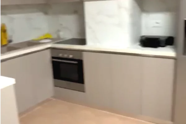 Shtepi ne shitje Apartament ne Tirane, 2+1, Mobilimi E mobiluar, Pagesa 198,000  Euro.