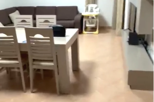 Shtepi ne shitje Apartament ne Tirane, 2+1, Mobilimi E mobiluar, Pagesa 198,000  Euro.