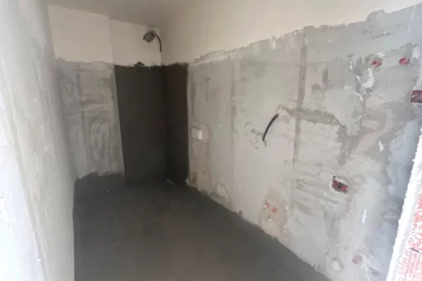 Shtepi ne shitje Apartament ne Tirane, 2+1, Mobilimi Bosh, pa mobiluar, Pagesa 17,800,000  Euro.