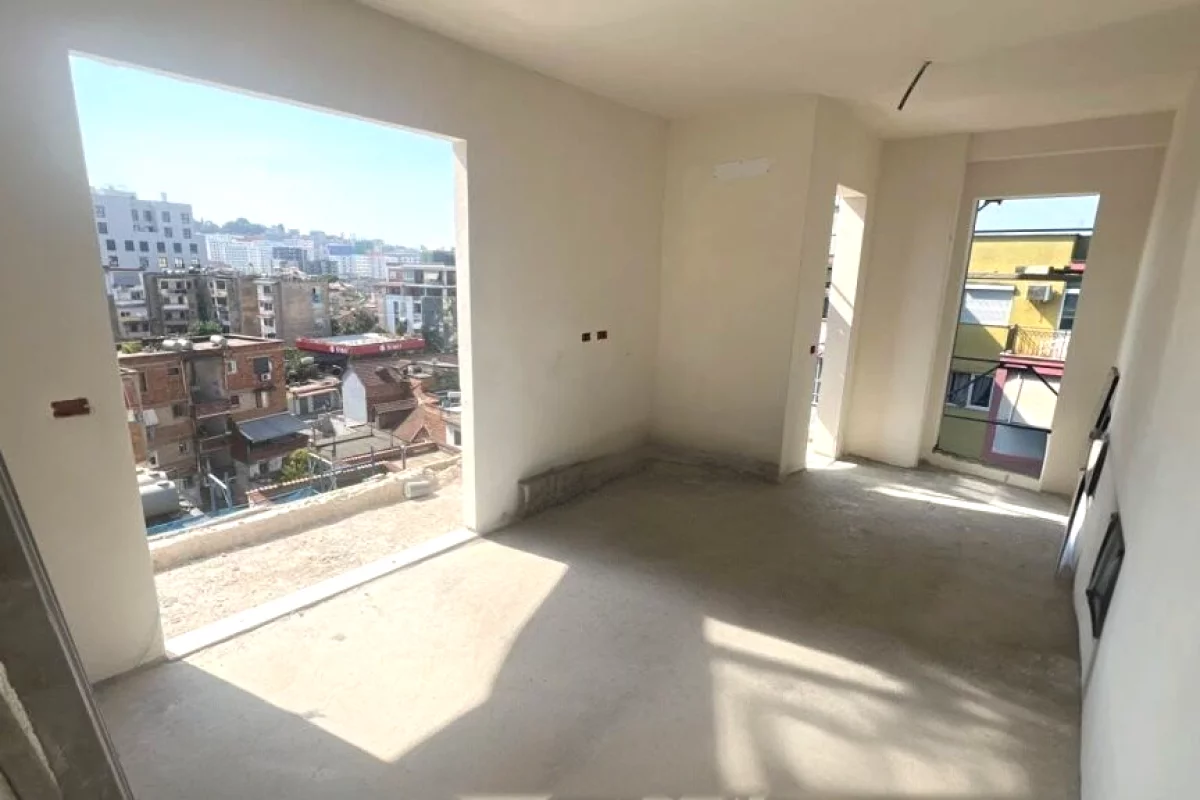 Shtepi ne shitje Apartament ne Tirane, 2+1, Mobilimi Bosh, pa mobiluar, Pagesa 17,800,000  Euro.