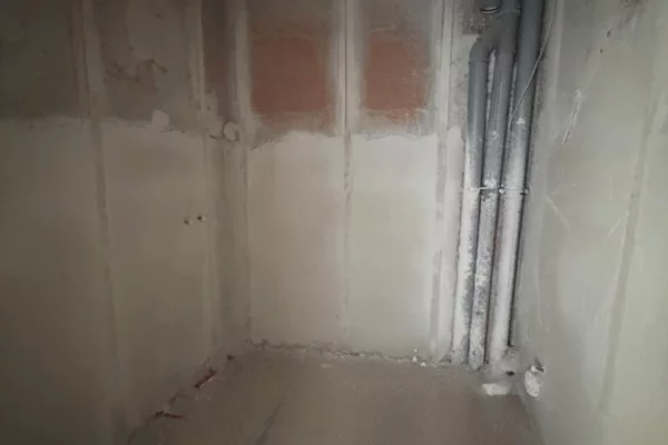 Shtepi ne shitje Apartament ne Tirane, 1+1, Mobilimi Bosh, pa mobiluar, Pagesa 73,920  Euro.