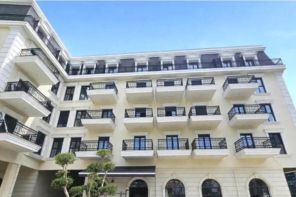 Shtepi ne shitje Apartament ne Tirane, 2+1, Mobilimi Bosh, pa mobiluar, Pagesa 198,000  Euro.