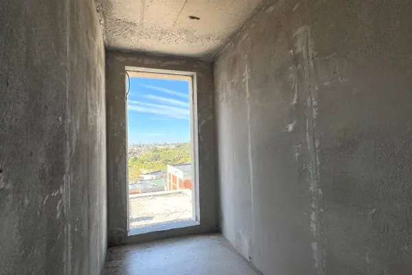 Shtepi ne shitje Vila Luksoze ne Tirane, 4+1, Mobilimi Bosh, pa mobiluar, Pagesa 548,000  Euro.