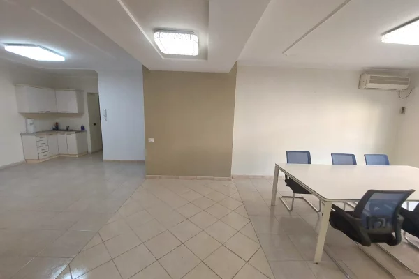 🏢Jepet me qira zyre ne Bllok🗝️100 m²