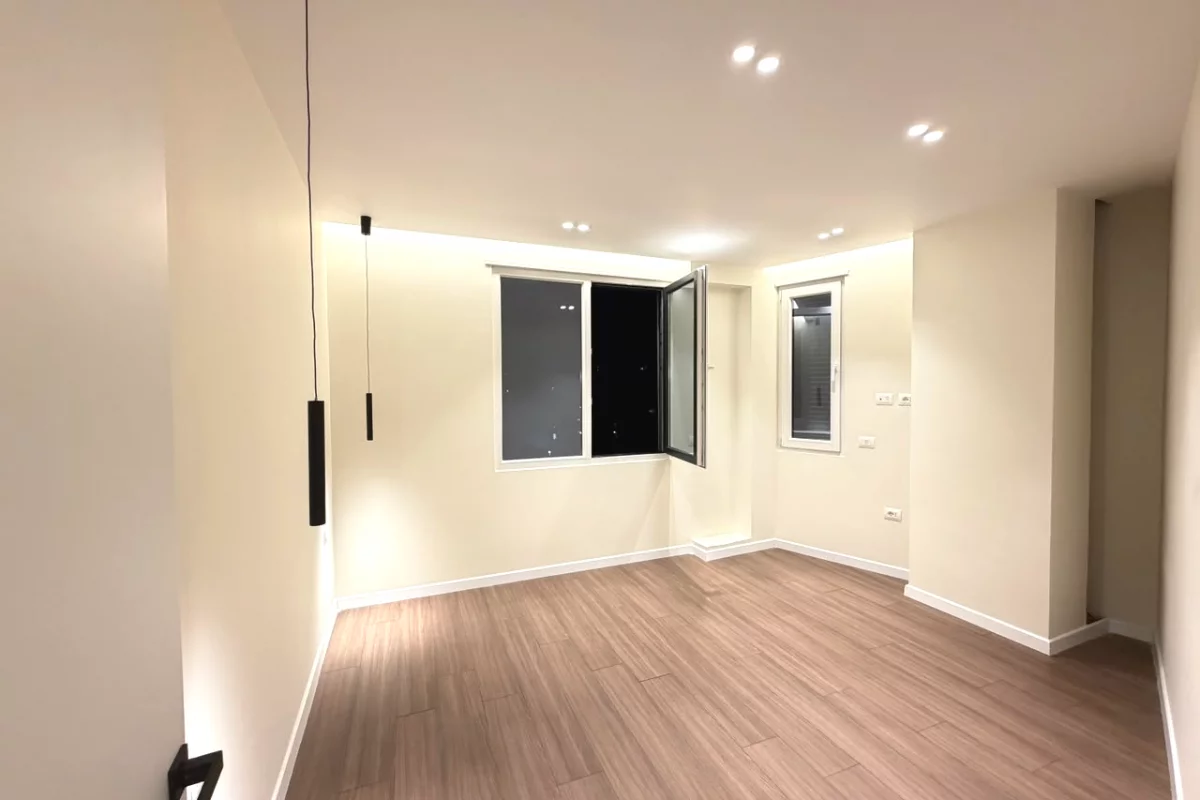 Apartment for sale in Tirana 2+1, Emty