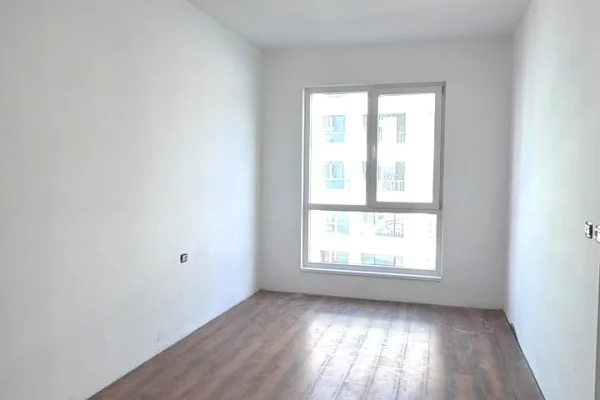 Apartment for sale in Tirana 3+1, Emty