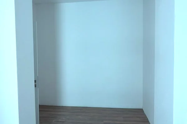 Apartment for sale in Tirana 3+1, Emty