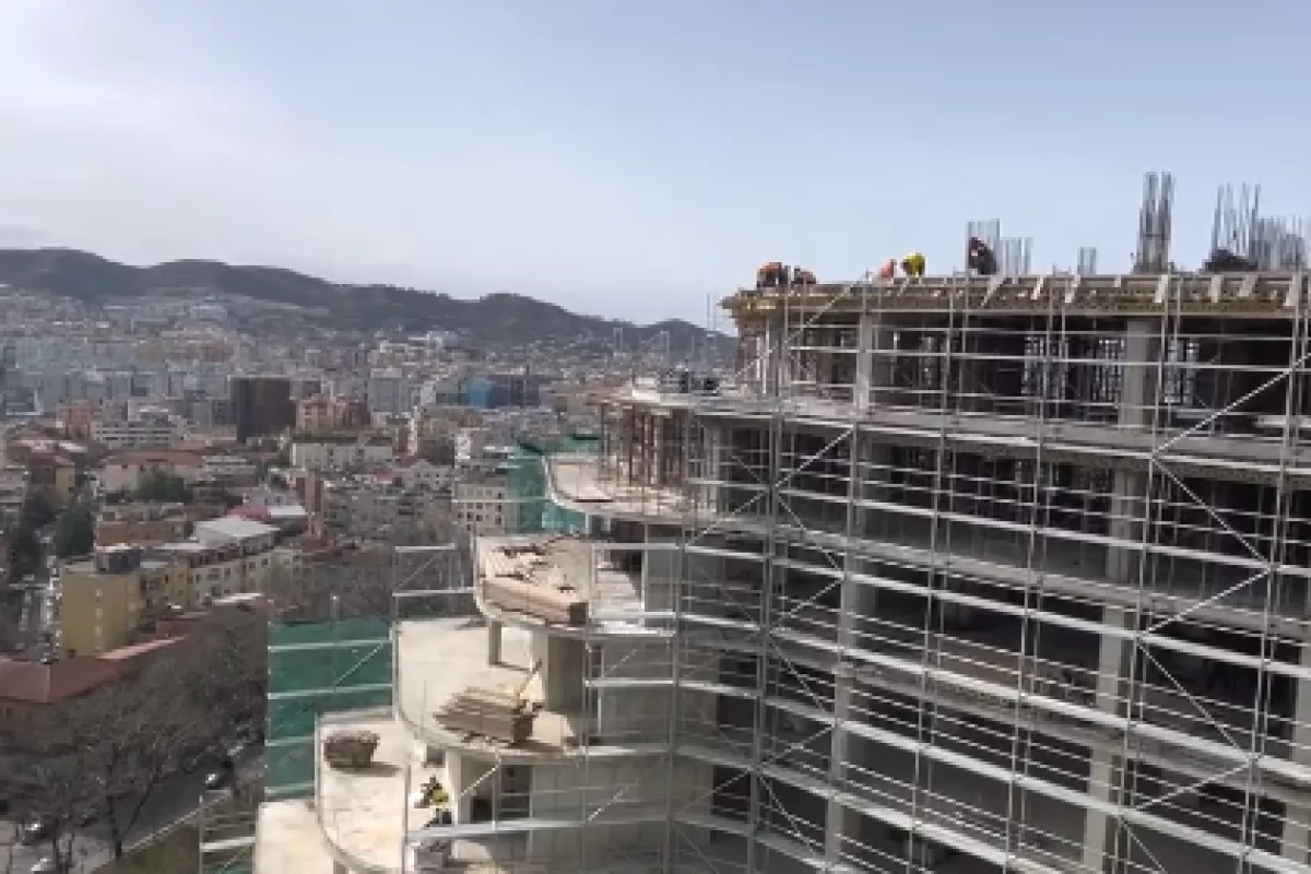 Apartment for sale in Tirana 2+1, Emty