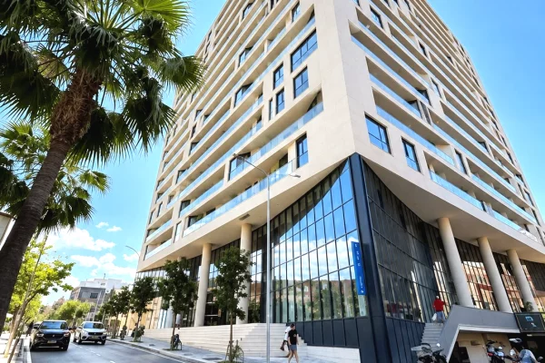 🏢 SHITEN 2 AMBIENTE BIZNESI | GOLDEN TOWER – RRUGA MINE PEZA, TIRANE
