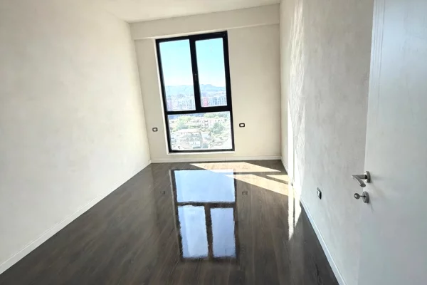 Shtepi ne shitje Apartament ne Tirane, 2+1, Mobilimi Bosh, pa mobiluar, Pagesa 220,000  Euro.