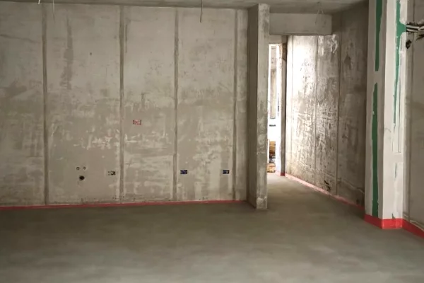 Shtepi ne shitje Duplex(shtepi me 2 kate) ne Tirane, 2+1, Mobilimi Bosh, pa mobiluar, Pagesa 260,001  Euro.