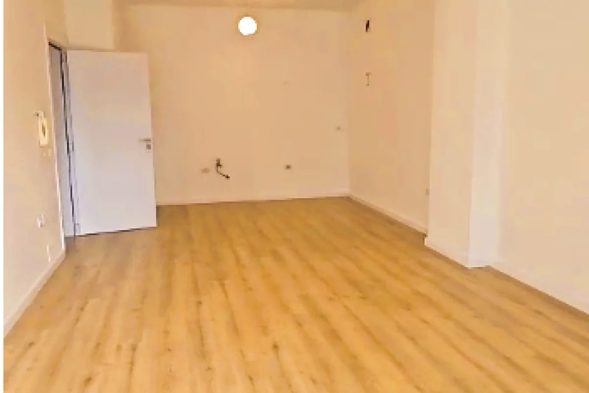 Apartment for sale in Tirana 1+1, Emty