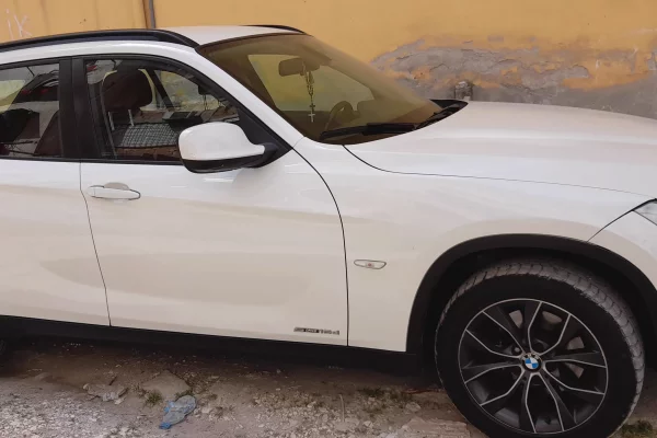 Cars for sale in Vlora, BMW, 2012 Diesel,Kambio Manual Payment 9,000  Euro.