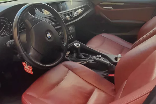 Makina ne shitje ne Vlore - 9,000 Euro