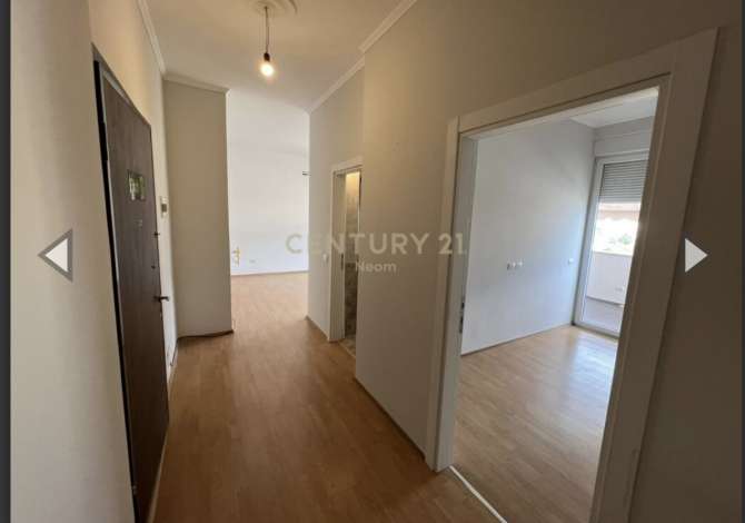 Business Property for Rent 3+1 in Tirana - 500 Euro