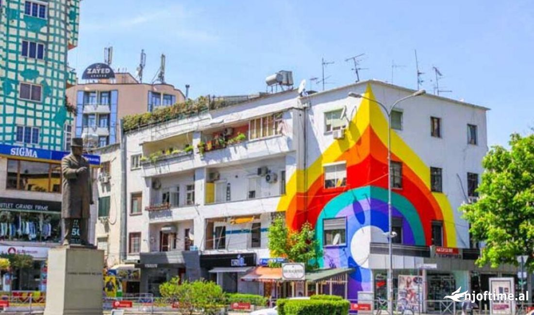 Shitet Dyqan ne zonen e Sheshi Willson!!! 400,000 Euro