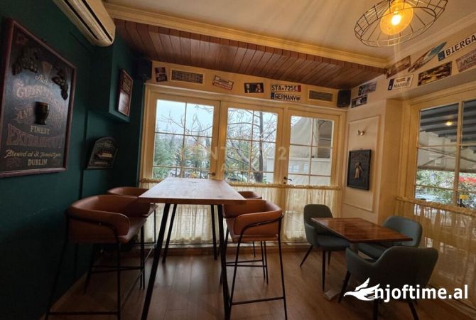 Shitet Biznes Bar-Kafe tip "Irish Pub", Rr. Muhamed Gjollesha, Tirane‼️ 17,000 Euro