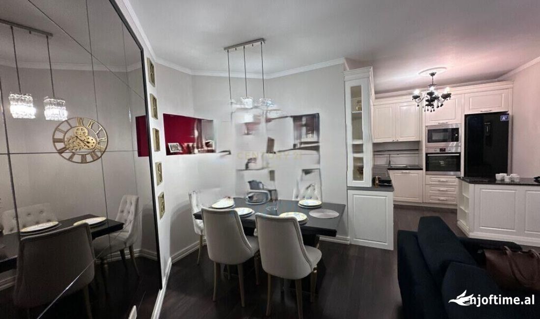 Shtepi me qera Apartament ne Tirane, 2+1, Mobilimi E mobiluar, Pagesa 800  Euro.