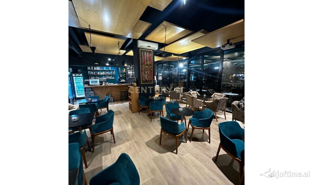 Jepet me qira ambient komercial/ bar kafe prane Ish UET