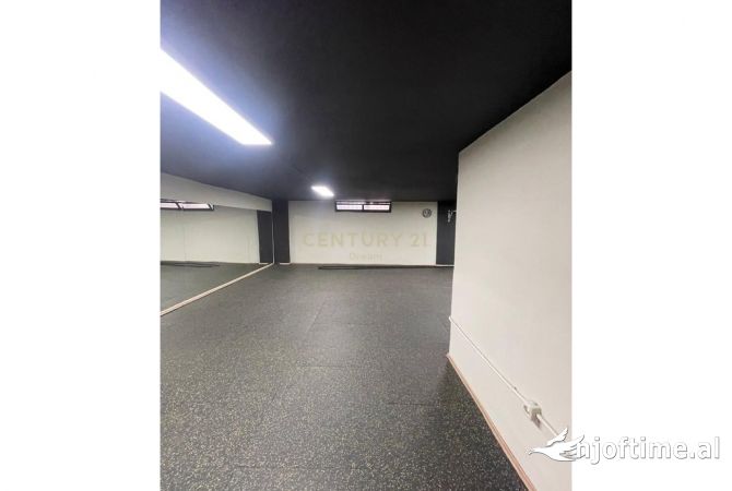 Ambient biznesi ne shitje 1+1 ne Tirane - 375,500 Euro