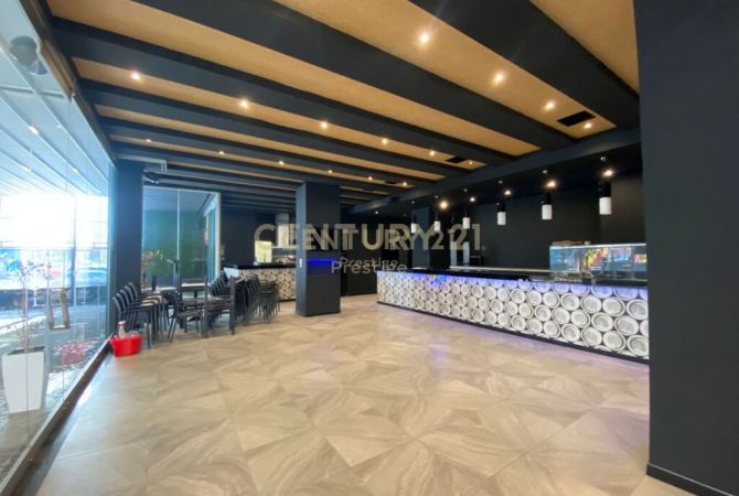 AMBIENT BAR-RESTORANT ME QIRA, I VENDOSUR NE ASTIR, TIRANE!