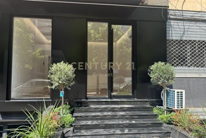 PRANE SQUARE 21, JAPIM AMBIENT KOMERCIAL ME QIRA