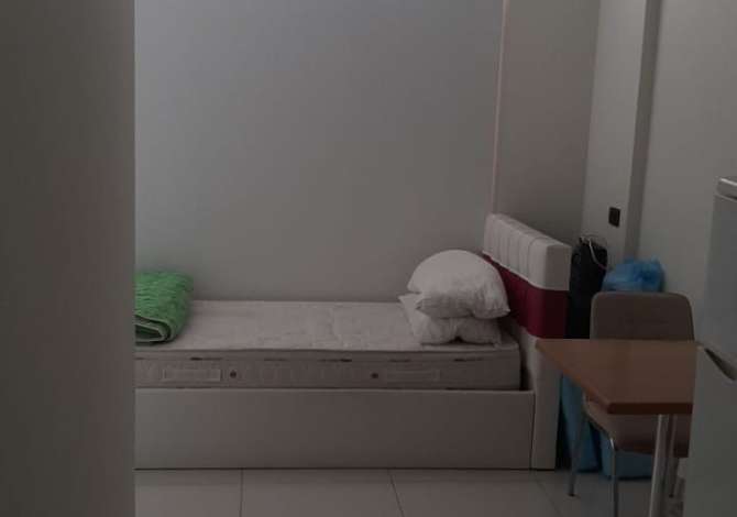 Business Property for Rent 1+1 in Durres - 33,000 Leke