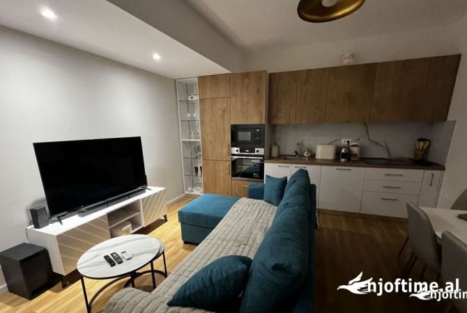 apartament 1+1 me qira tek Mihal Grameno